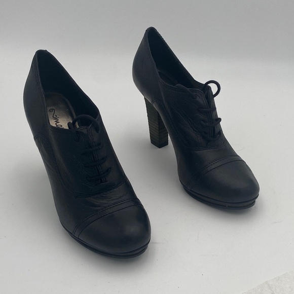Matisse Bootie Women 8.5M Black Lace-Up Heels leather casual office retro goth - Picture 1 of 12